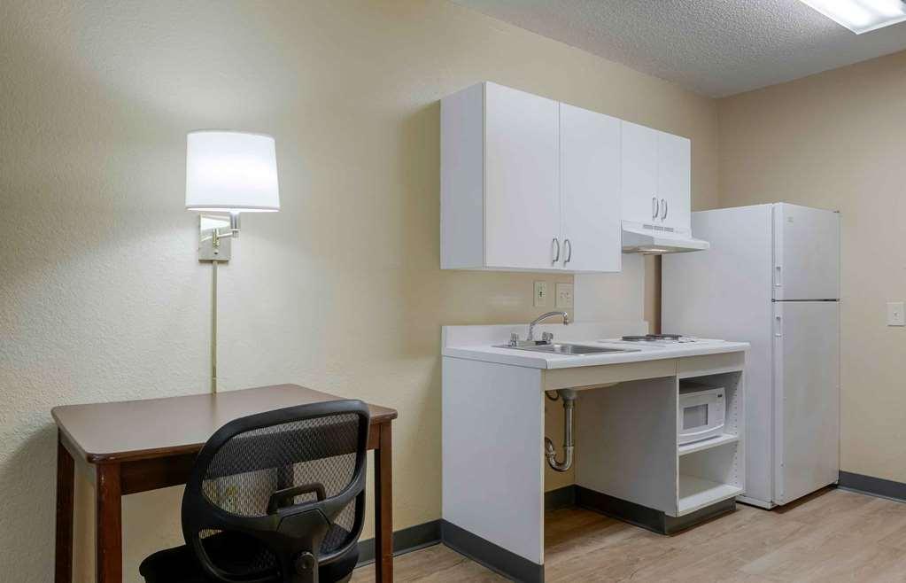 Extended Stay America Suites Springfield Room photo